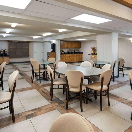 Days Inn & Suites By Wyndham Bozeman Bagian luar foto