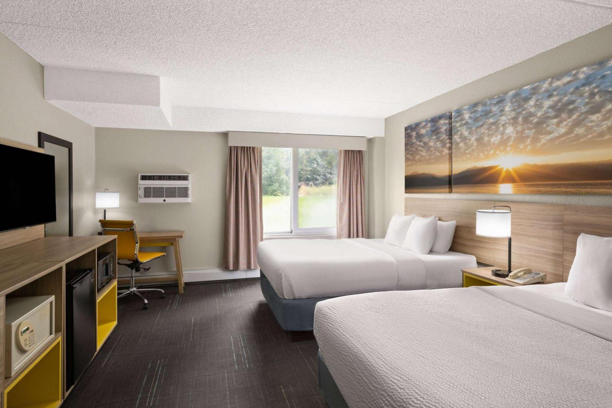 Days Inn & Suites By Wyndham Bozeman Bagian luar foto