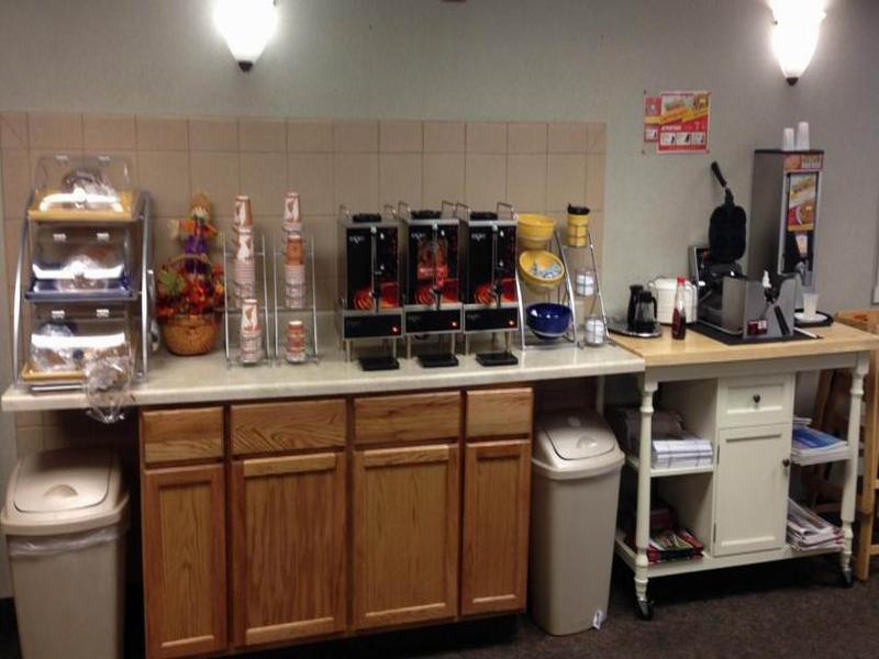 Days Inn & Suites By Wyndham Bozeman Bagian luar foto
