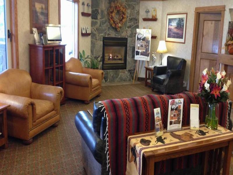 Days Inn & Suites By Wyndham Bozeman Bagian luar foto