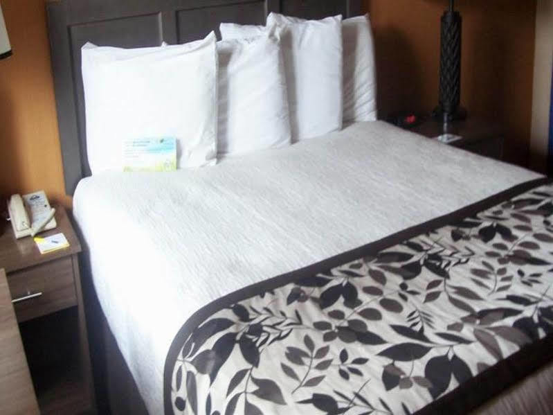 Days Inn & Suites By Wyndham Bozeman Bagian luar foto